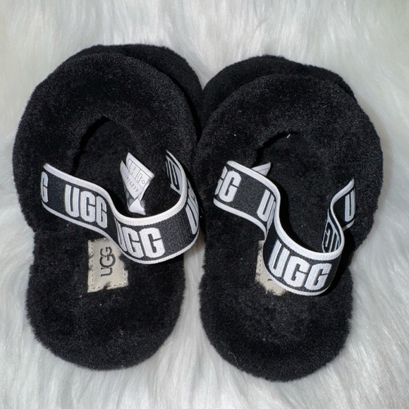 UGG Black Fluffy Sandals - Picture 4 of 7